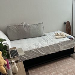 Twin XL Mattress and Box