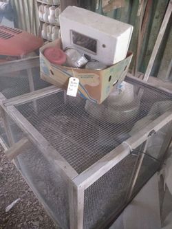 Incubator/pen complete set up