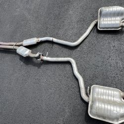 2010 Dodge Challenger R/T OEM Exhaust System – Mufflers, Piping, Etc. for 2008-2014