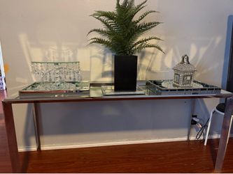 Silver mirror entry table
