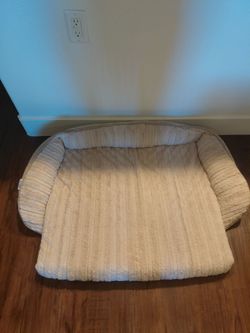 Dog bed and free dog pan