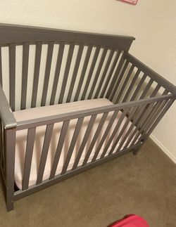 Baby Crib 