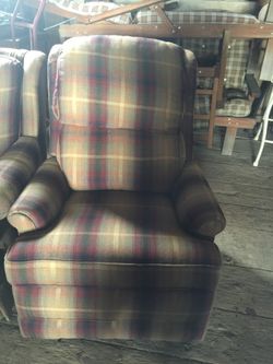 Lazy boy recliner and glider country style plaid pattern