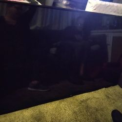 Samsung Smart 68inch tv 