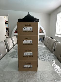 Adidas Yeezy Slide ‘Dark Onyx’ Size 11, 12, 13