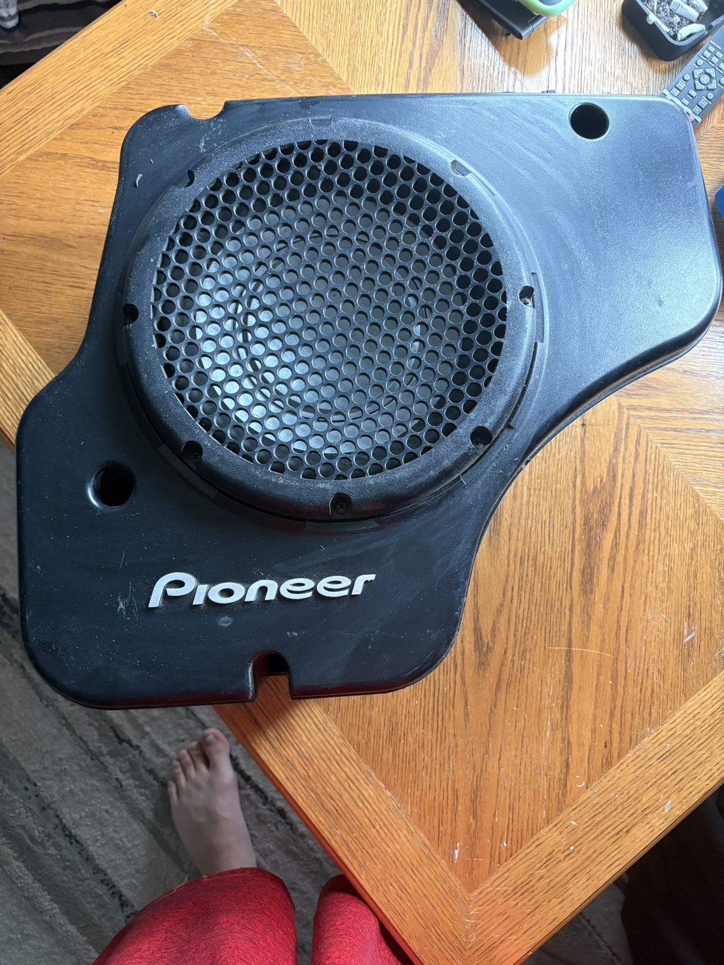 10 inch pioneer speaker and box
