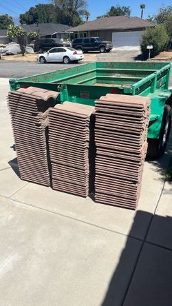 Roofing tile