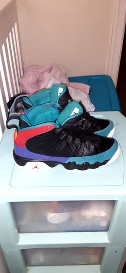 Kids Jordan Size 4y