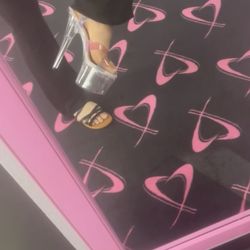 Ellie Holographic heels 🍬💝