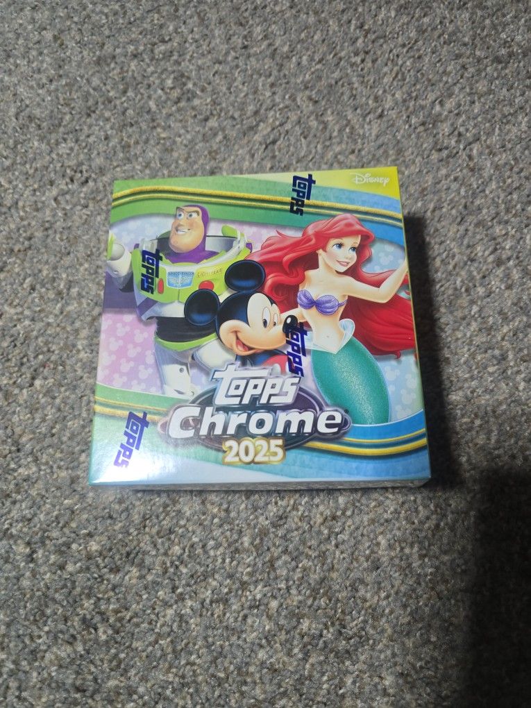 Topps Chrome Disney 2025 Mega Box