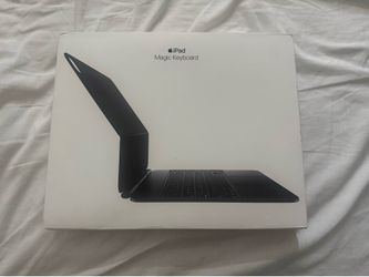 iPad Magic Keyboard 13 inch