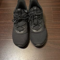 black adidas shoes 