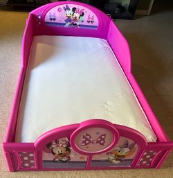 Disney Minnie Mouse Toddler Bed with Mattress
