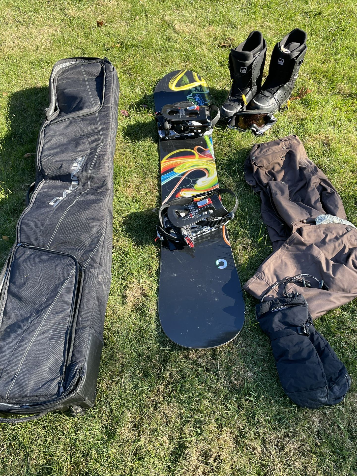 Men’s snow board equipment 