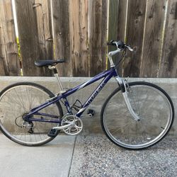 Trek 7300 / 700c Tires / XS Frame Hybrid Bike
