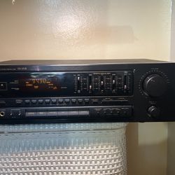 Vintage 1992 Pioneer SX-251R Receiver w/remote 