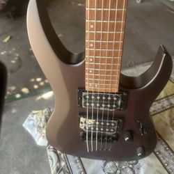 Mitchell Medium Size Electric Guitar 