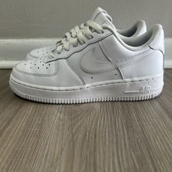 Air Force 1 Sz. 7.5 Women