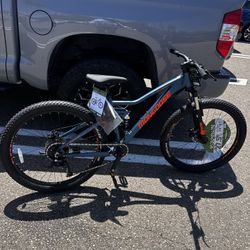 Mongoose Ledge  Mountain Bike 
