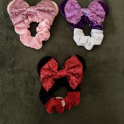 Minnie Mouse Hair Scrunchies