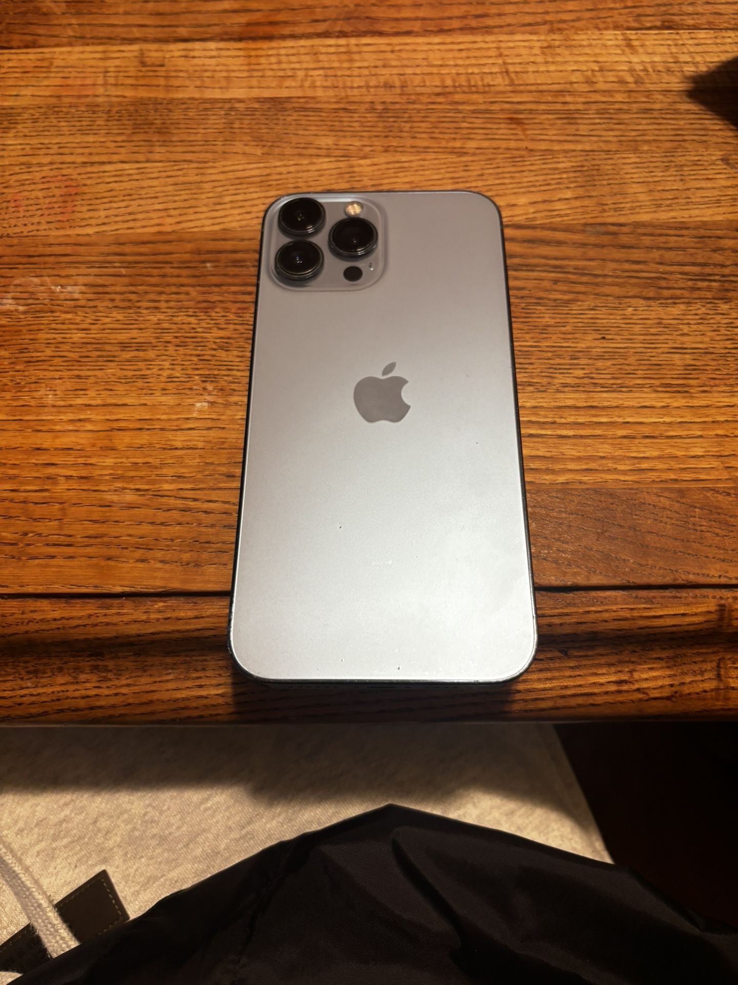 IPHONE 13 Pro Max Locked To Verizon