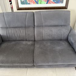 Reclinable Love Seat