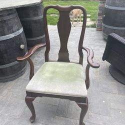 Ethan Allen hallway chair reading chair