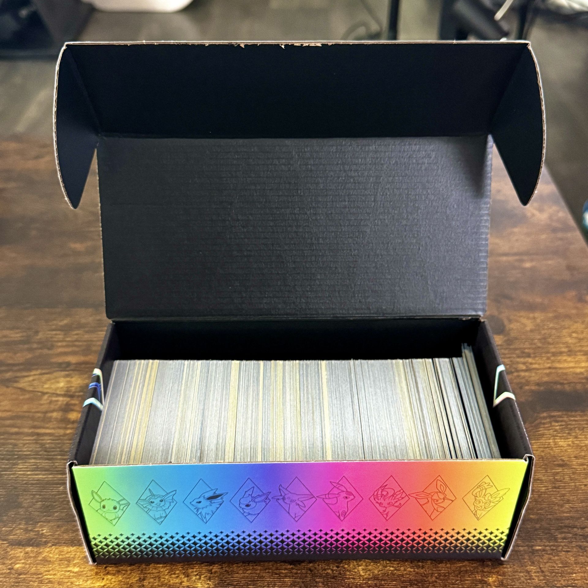 🔥 Huge Pokémon Card Lot – 600+ Commons/Uncommons + 9 Non Holo Rares! Perfect for Collectors & Kids