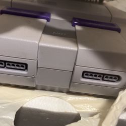 SUPER NINTENDO ENTERTAINMENT SYSTEM 