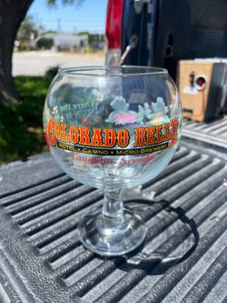 vintage 48oz Gator drinking glass Colorado Belle Hotel Casino Laughlin nevada