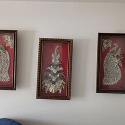 1960s  PEACOCK Original Folk art Shell ART Shadow Box