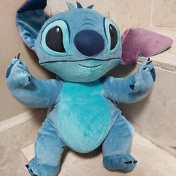 New Stitch Plushy Backpack 