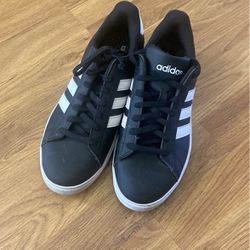 Men’s Size 9 Leather Adidas Shoes