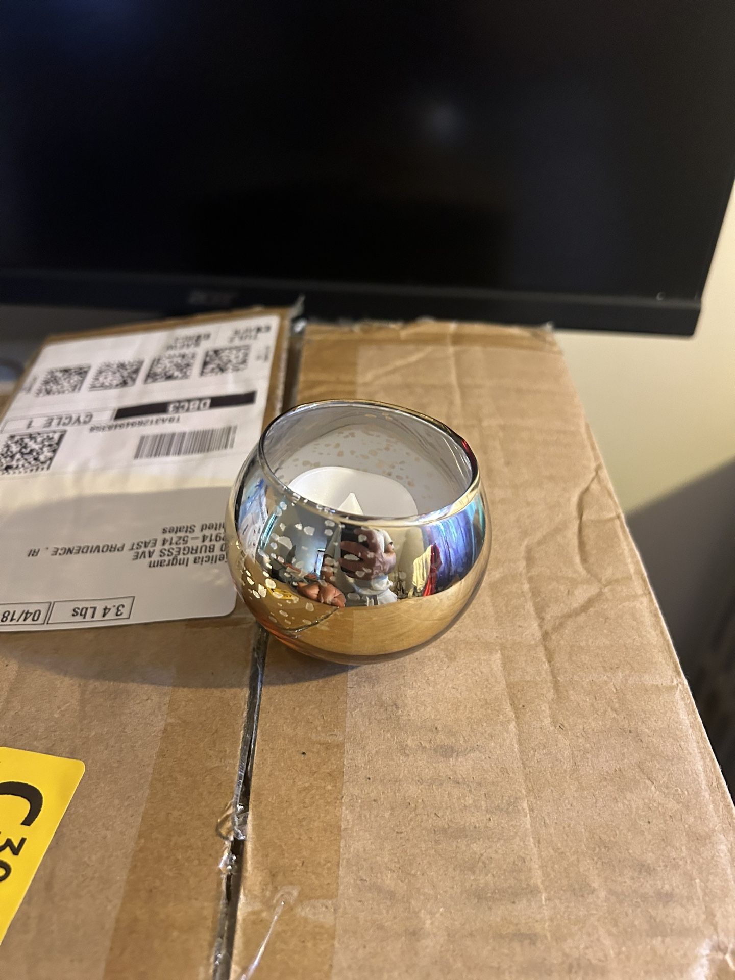 Gold Votives With Battery Tea lites