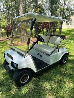 SUPER CLEAN CLUB CAR GOLF CART!! RUNS AND DRIVES!!