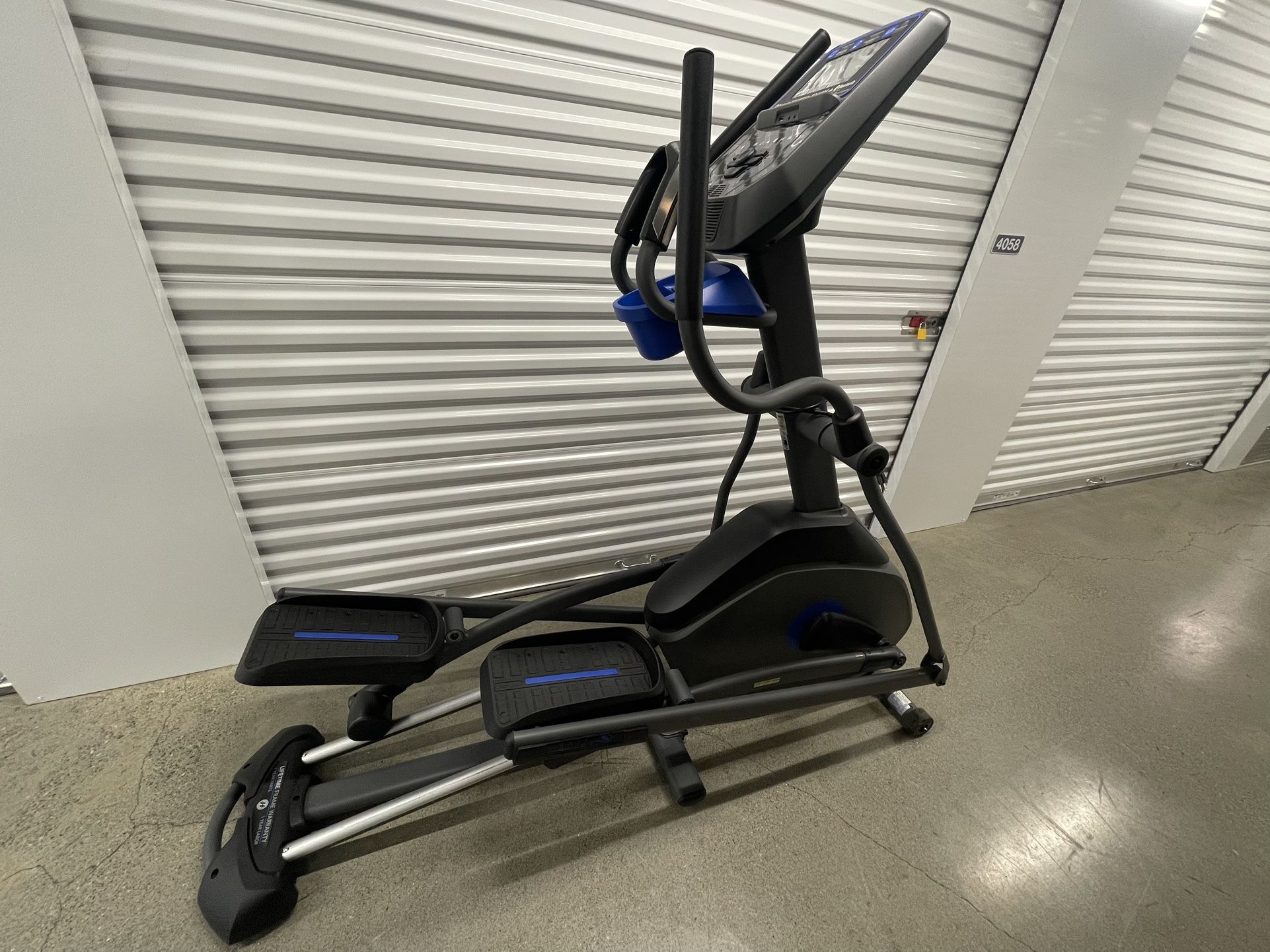 Elliptical Exercise Machine 