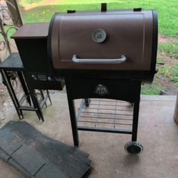 Pit Boss Smoker Grill 