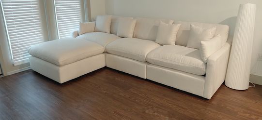 Brand new performance fabric cloud couch - fast delivery - only $49 down!