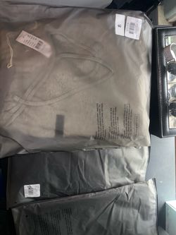 Fear of God ESSENTIALS clothing