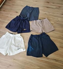 Shorts  Size  m