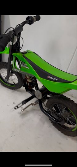 Razor SX125 McGrath Electric Dirt Bike GREEN/BLACK. $150