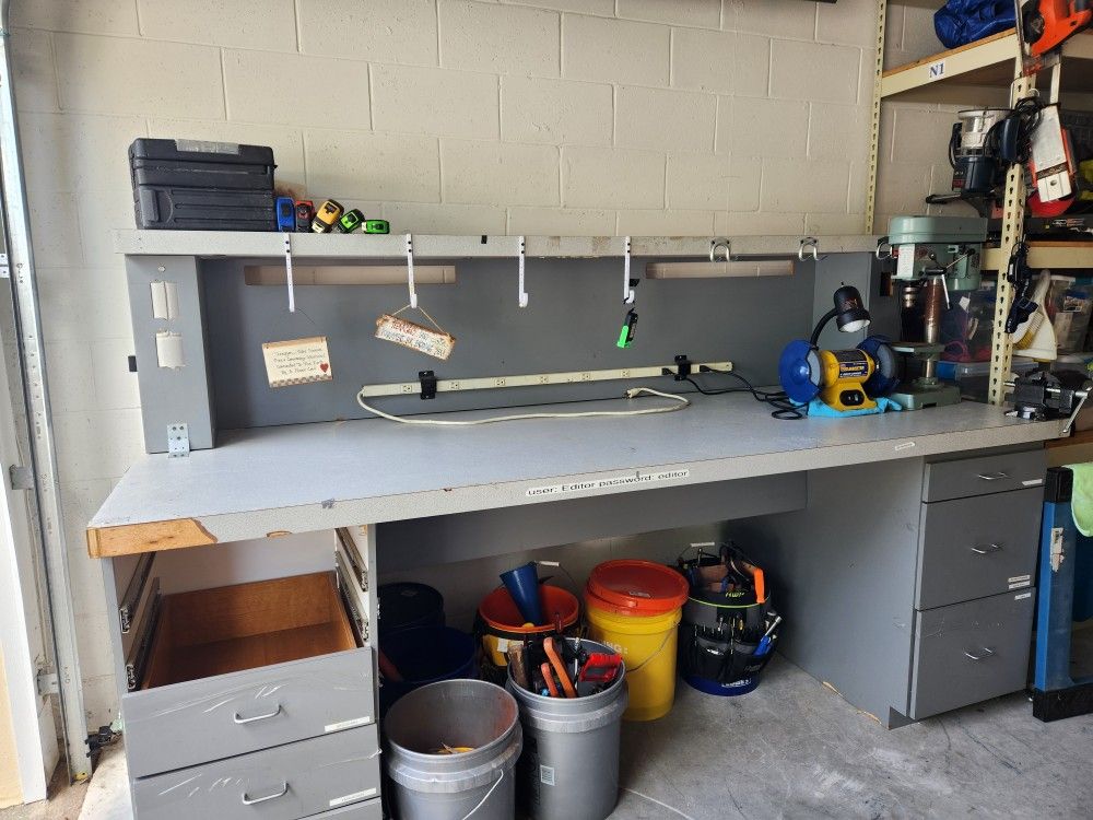 Free Work Bench