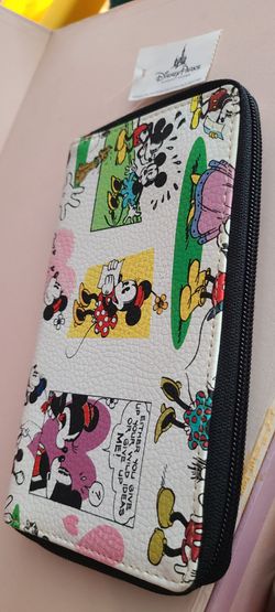 Disney wallet