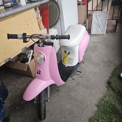 Razor Pocket Mod Bella Electric Scooter