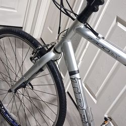 Trek FX 7.2 Aluminum Hybrid Bike