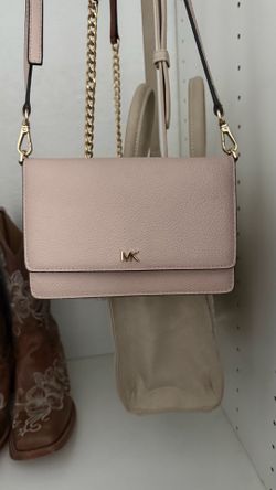 2 Michael Kors bags