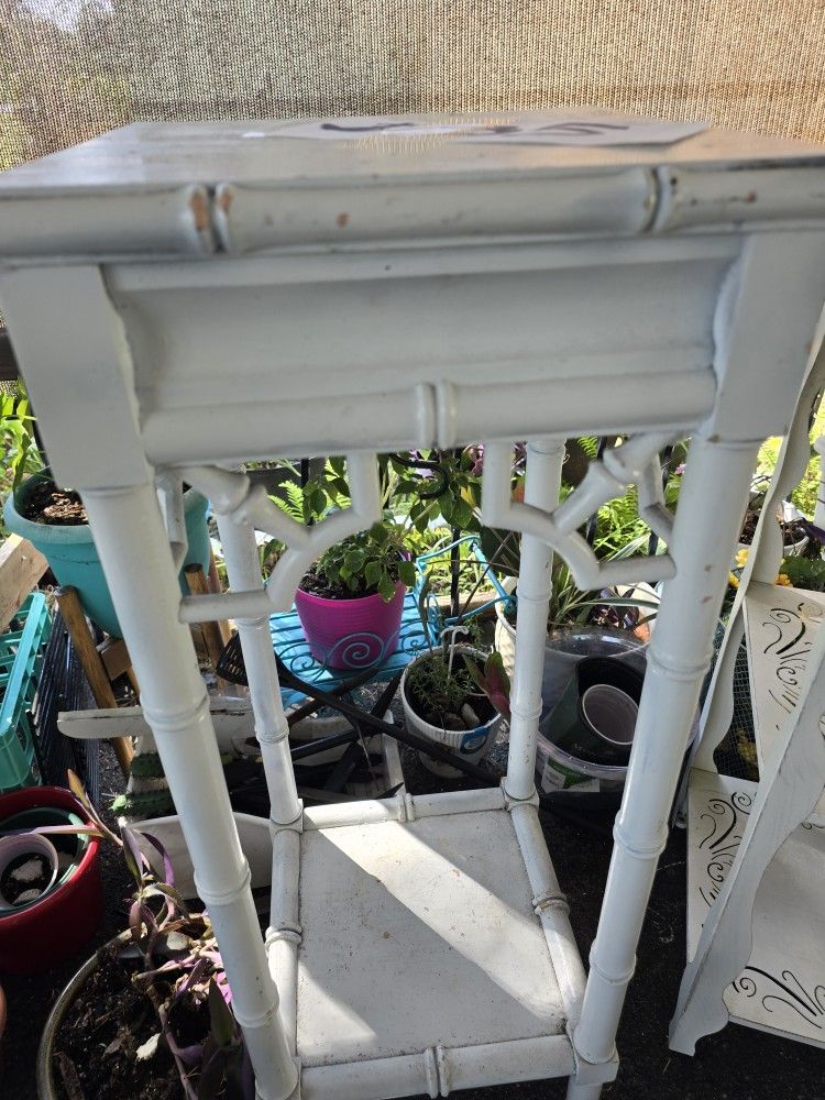 Wood Plant Stand $30 Size: 13'x13'x36'