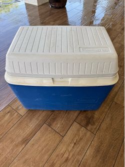 Rubbermaid 56 ice chest
