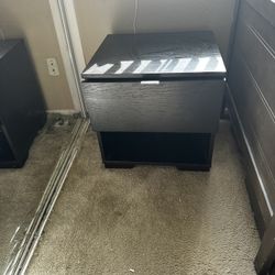  Night Stand 