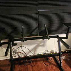 Quik Lok 2 Tier Workstation Music Studio With Speaker Stand.